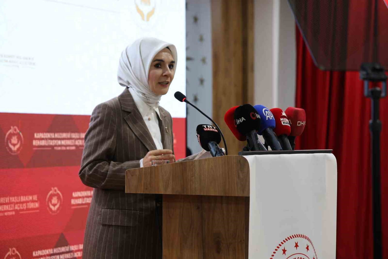 AİLE VE SOSYAL HİZMETLER BAKANI MAHİNUR ÖZDEMİR GÖKTAŞ "SOSYAL DEVLET ANLAYIŞININ BİR KAMU HİZMETİ...