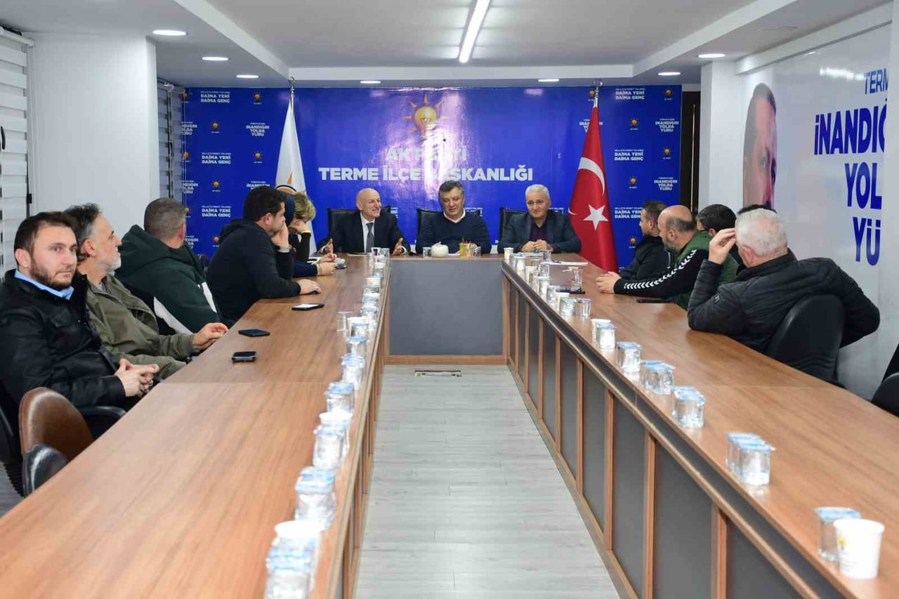 AK PARTİ TERME İLÇE YÖNETİM KURULU TOPLANTISI; BELEDİYE BAŞKANI ŞENOL KUL, İLÇE BAŞKANI İSA BAŞ VE...