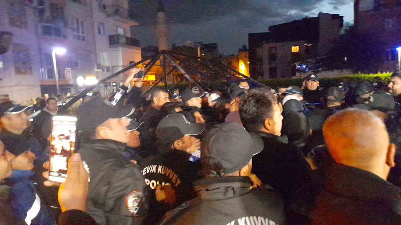 AK PARTİLİ ÇERÇİOĞLU, KUŞADASI HALKININ HİZMET HAKKINA SALDIRDI