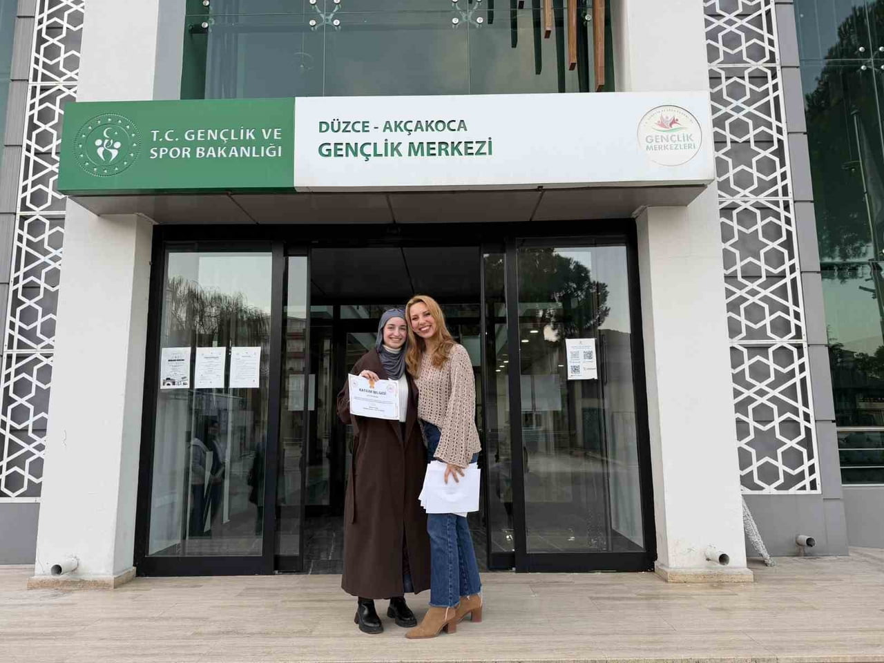 AKÇAKOCA GENÇLİK MERKEZİ’NDE DÜZENLENEN DİKSİYON ATÖLYESİ, GENÇLERİN YOĞUN KATILIMIYLA BAŞARIYLA...