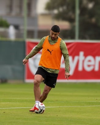 ALANYASPOR, DEVRE ARASI HAZIRLIKLARINA DEVAM EDİYOR. TURUNCU-YEŞİLLİ EKİP, TEKNİK DİREKTÖR JOAO...