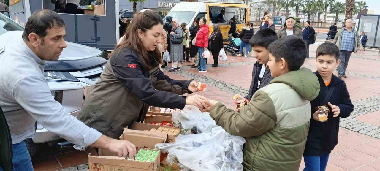 ALİAĞA ‘DA ORMAN ŞEHİTLERİ YAD EDİLDİ, GELECEĞE NEFES OLACAK FİDANLAR DAĞITILDI