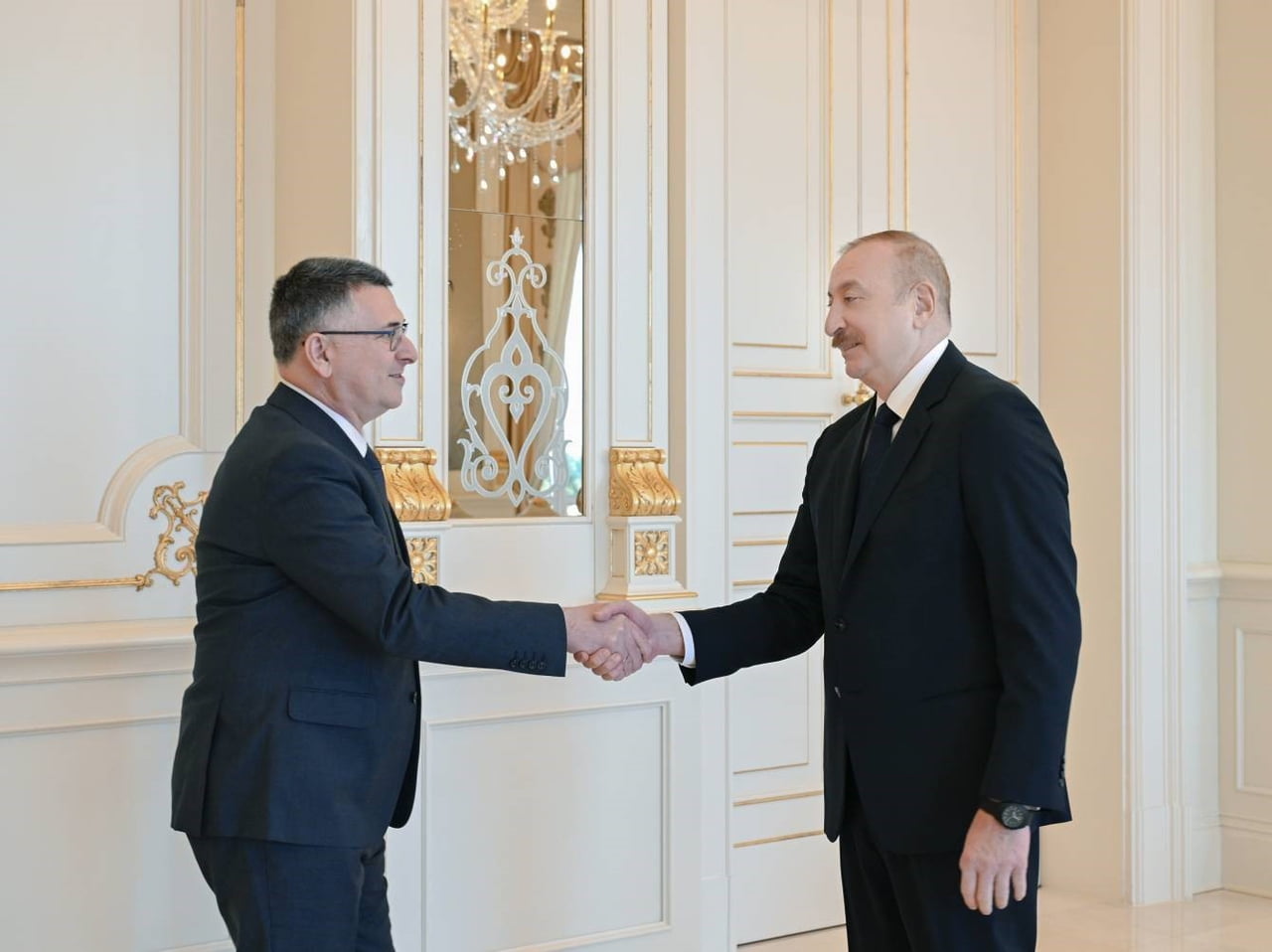 ALİYEV, İSRAİL DIŞİŞLERİ BAKANI SAAR'I KABUL ETTİ