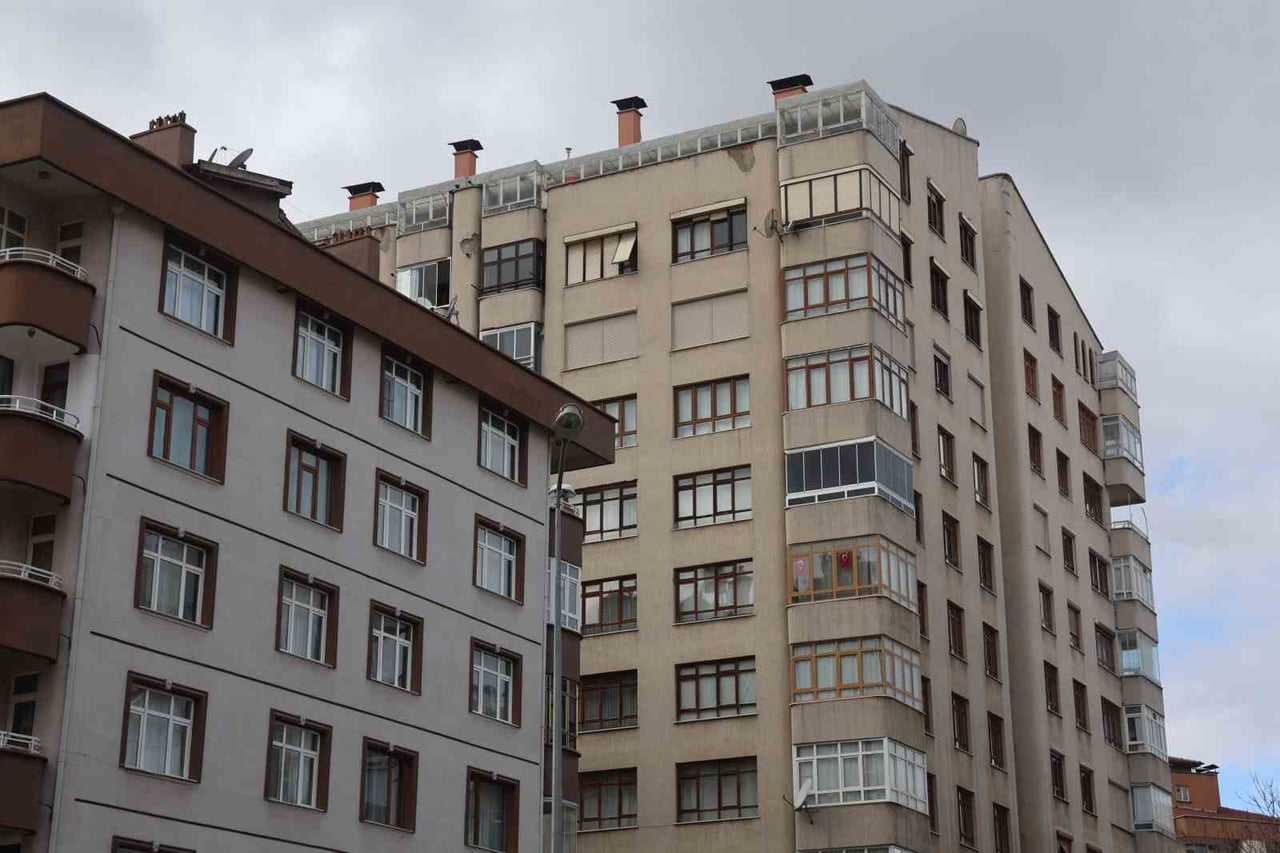 ARTAN DOLANDIRICILIK OLAYLARI HER GEÇEN GÜN ARTARKEN KİRALAMA VEYA ALIM SATIM YAPARKEN DİKKAT...