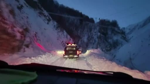 Artvin’de çığ bölgesinde arama kurtarma çalışmaları ikinci günde yeniden başladı