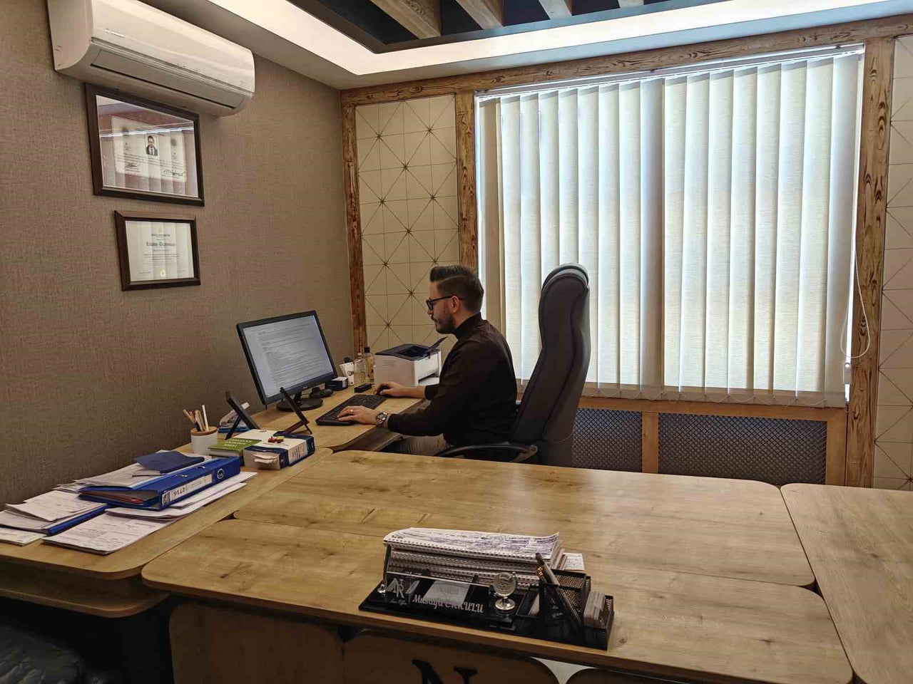 AVUKAT MUSTAFA ERKULU, SON ZAMANLARDA ÖNEMLİ KONUMLARDAKİ KİŞİLERİN SESLERİNİN YAPAY ZEKA İLE...