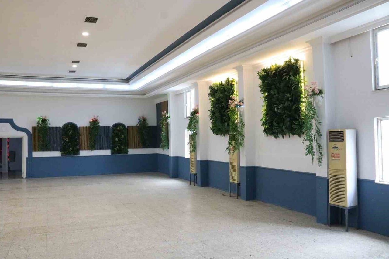 AYDIN'IN YENİPAZAR İLÇESİNDEKİ KIŞLIK DÜĞÜN SALONUNDA YENİLEME ÇALIŞMALARI GERÇEKLEŞTİREN BELEDİYE...