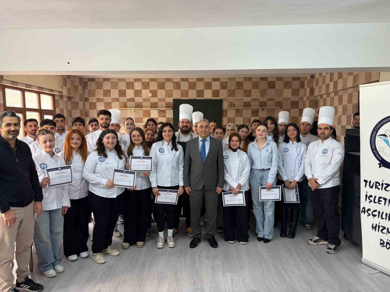 AYDIN ADNAN MENDERES ÜNİVERSİTESİ (ADÜ) KUŞADASI DAVUTLAR MESLEK YÜKSEKOKULU BÜNYESİNDE YER ALAN...