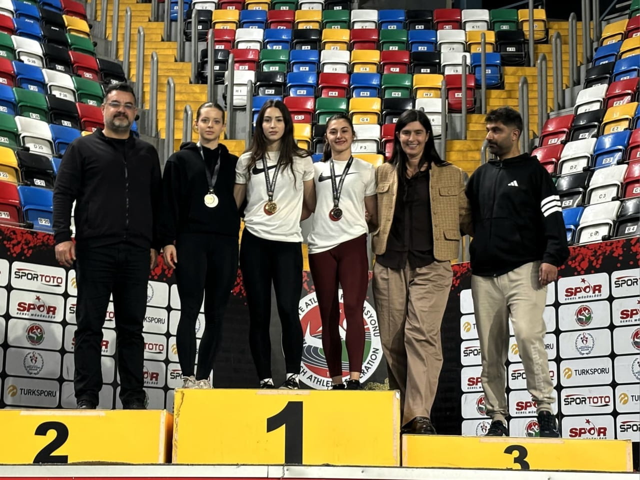 AYDINLI SPORCULAR İSTANBUL’DAN BAŞARIYLA DÖNDÜ