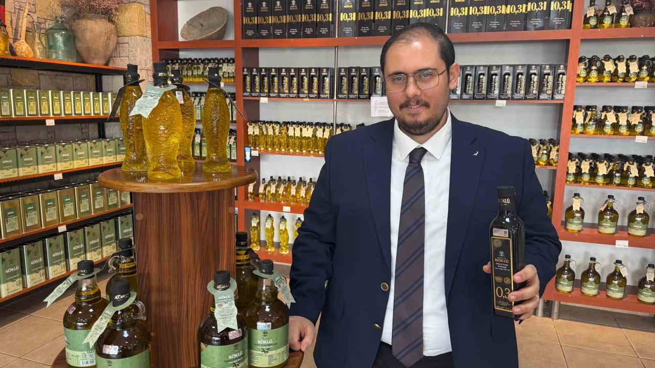 AYVALIK’IN KÖKLÜ BİR ZEYTİNYAĞI FİRMASI, TÜRK ZEYTİNYAĞININ DÜNYADAKİ YOLCULUĞUNDA YENİ BİR SAYFA...