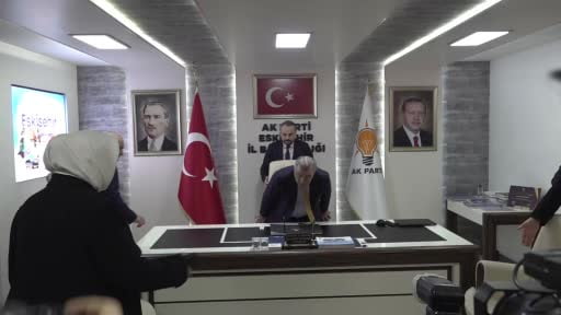 Bakan Bak AK Parti Eskişehir İl Başkanlığı’nı ziyaret etti