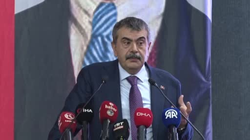 Bakan Tekin: "İstanbul'da asrın hırsızlığı var. Bunu saklamak için karnelerden Atatürk'ün...