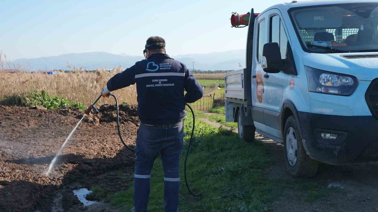 BALIKESİR BÜYÜKŞEHİR HAŞERELERE KARŞI MÜCADELESİ SÜRDÜRÜYOR