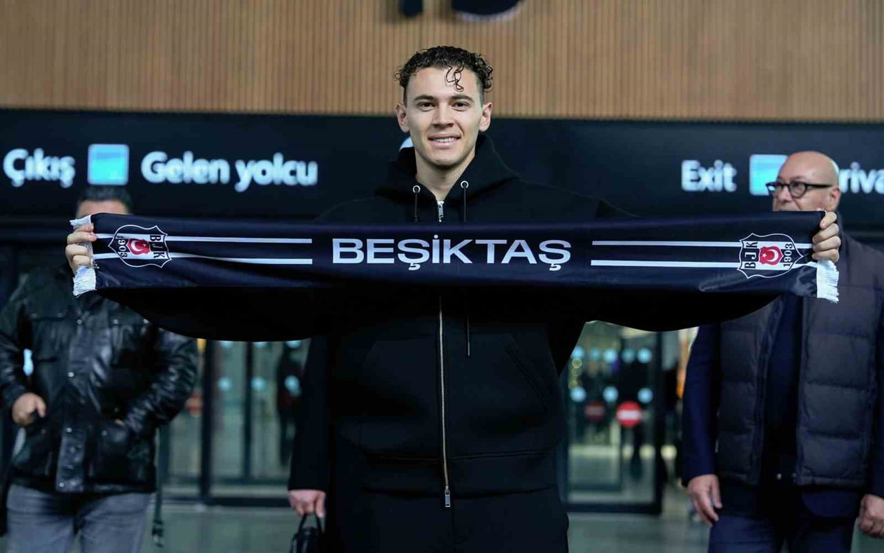 BEŞİKTAŞ'IN PRENSİP ANLAŞMASINA VARDIĞI ARNAVUT FUTBOLCU KRİSTJAN ASLLANİ, TRANSFER GÖRÜŞMELERİNİ...