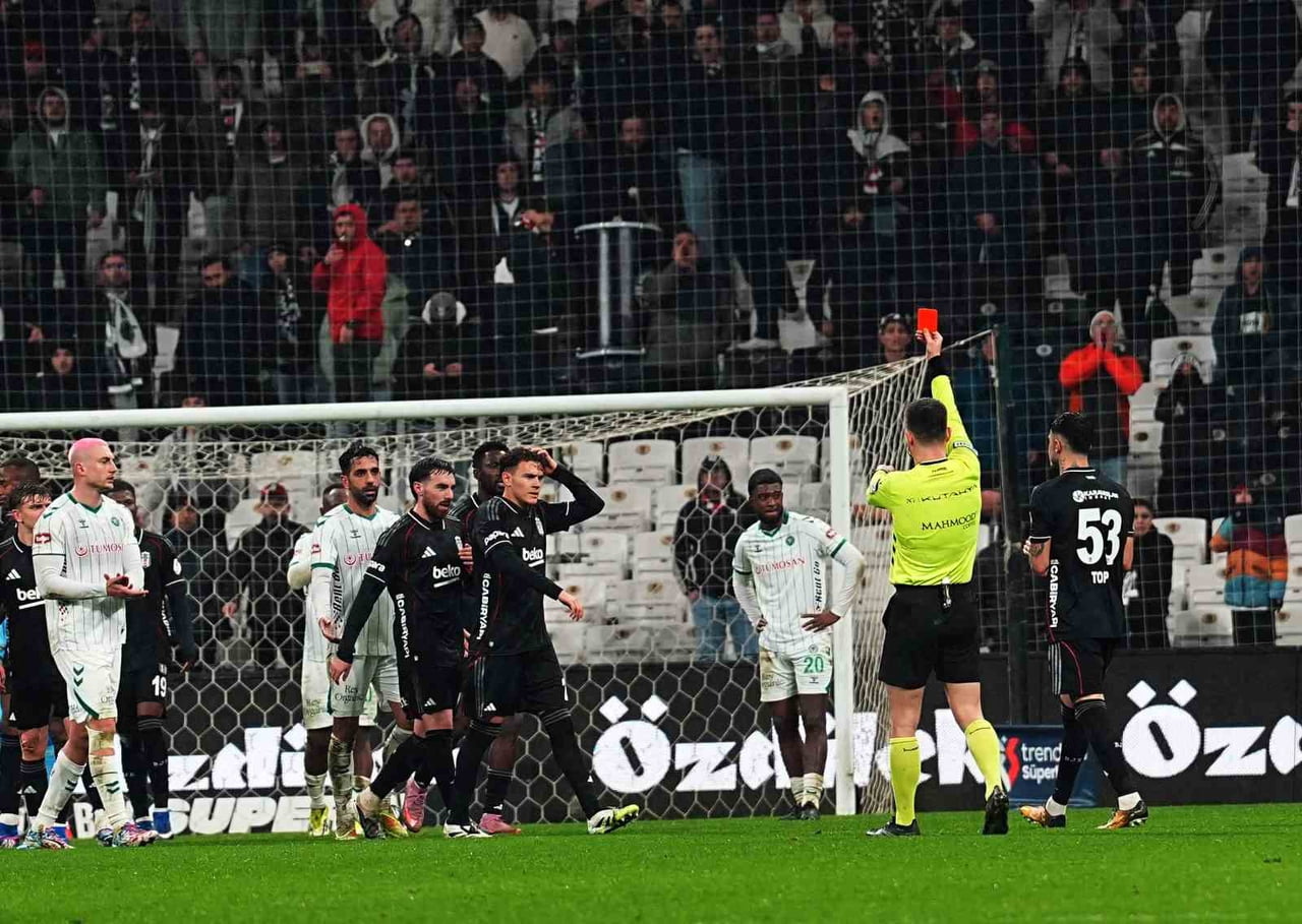 BEŞİKTAŞ’IN İTALYA SERİE A TAKIMLARINDAN INTER’DEN KİRALIK OLARAK KADROSUNA KATTIĞI KRİSTJAN...