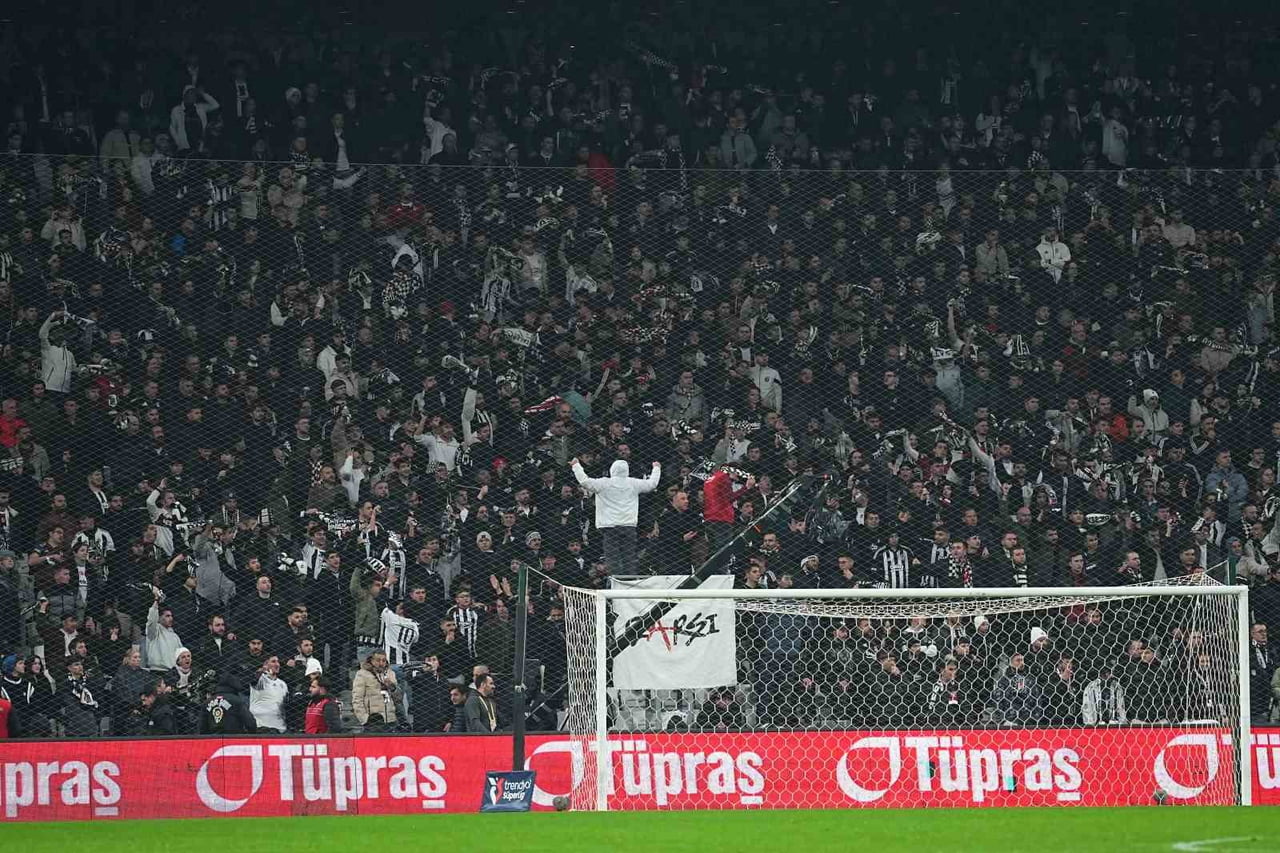 BEŞİKTAŞ’IN SÜPER LİG’İN 20. HAFTASINDA EVİNDE KONYASPOR’U 2-1 MAĞLUP ETTİĞİ MAÇTA SİYAH-BEYAZLI...