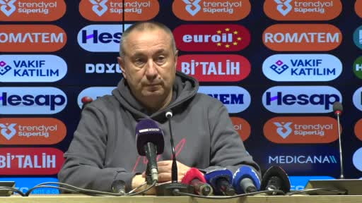 Beşiktaş karşısında birçok gol fırsatı bulduklarını ama değerlendiremediklerini söyleyen...