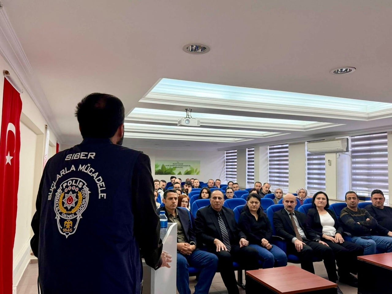 BİLECİK’TE SİBER SUÇLARA KARŞI FARKINDALIK ÇALIŞMASI