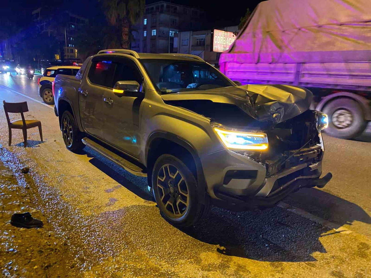 BİSİKLETİYLE YAYA GEÇİDİNDEN GEÇERKEN KAMYONETİN ÇARPTIĞI EMEKLİ POLİS MEMURU HAYATINI...