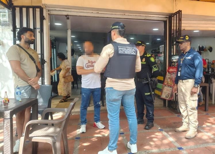 BOGOTA (İHA) - KOLOMBİYALI YETKİLİLER, KOLOMBİYA-ALMANYA ARASINDA UYUŞTURUCU KAÇAKÇILIĞI...