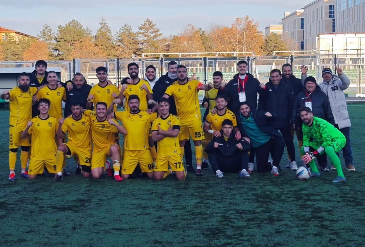 BÖLGESEL AMATÖR LİG (BAL) EKİPLERİNDEN KOCASİNAN ŞİMŞEKSPOR, 13 HAFTA SÜREN LİGİN İLK YARISINDA 20...