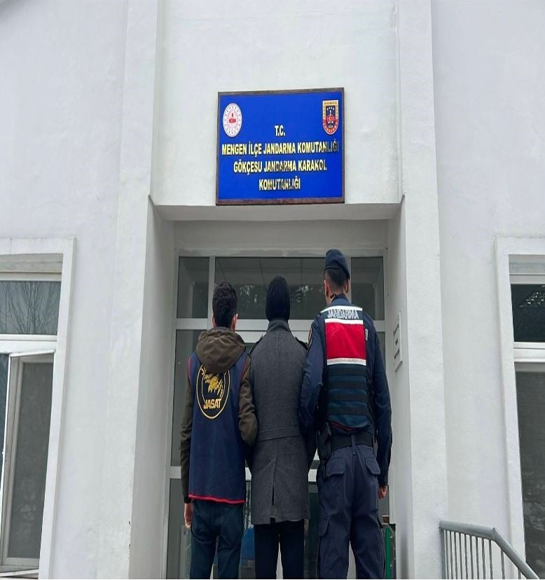 BOLU'DA JANDARMA EKİPLERİNCE DÜZENLENEN OPERASYONLARDA, ÇEŞİTLİ SUÇLARDAN HAKLARINDA KESİNLEŞMİŞ...