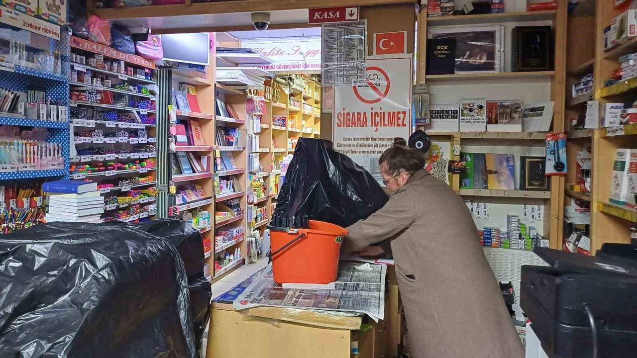 BOLU’DA, KATAR UYRUKLU KİŞİYE AİT DAİREDE BAŞLAYAN VE EV SAHİBİ YURT DIŞINDA OLDUĞU İÇİN 15 GÜNDÜR...