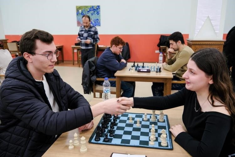 BŞEÜ'DE SATRANÇ ETKİNLİĞİ GERÇEKLEŞTİRİLDİ