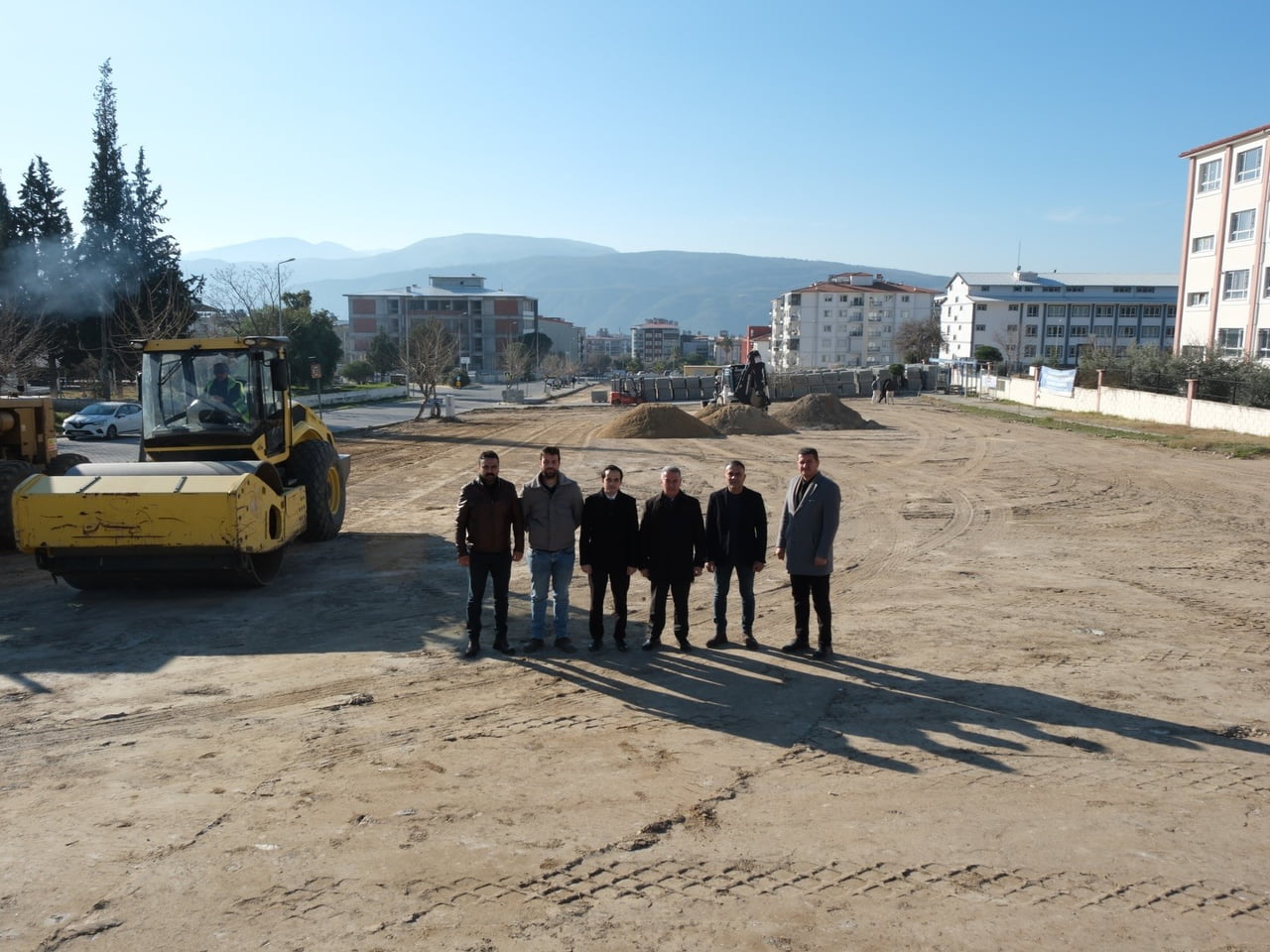 BUHARKENT BELEDİYE BAŞKANI MEHMET EROL, İSTİKLAL MAHALLESİ’NDE OKULLAR ÇEVRESİNİ KAPSAYAN 7,5...