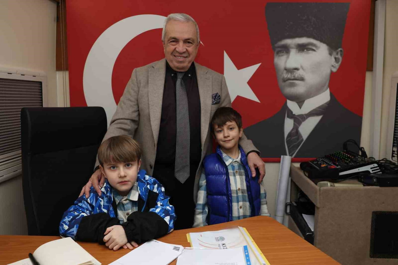 BURSA'DA "ŞADİ BAŞKAN MAHALLENDE SÖZ SENDE" PROGRAMI KAPSAMINDA KIZILCIKLI MAHALLESİ’Nİ ZİYARET...