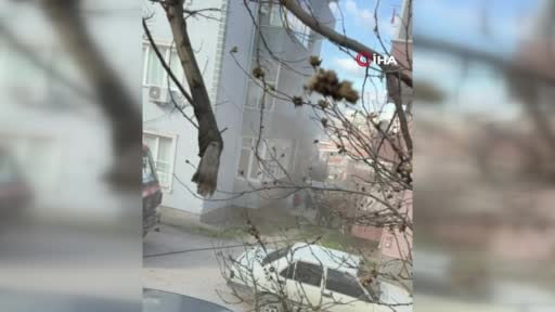 Bursa'da yangın faciası...Yatalak adam alev kapanında kaldı