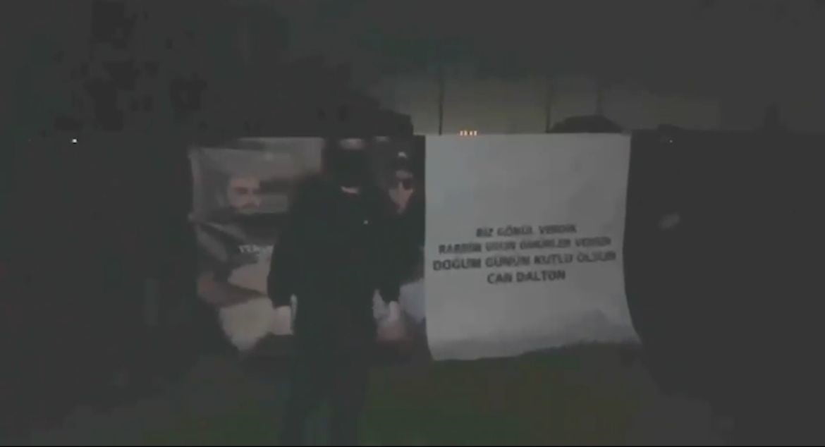 BURSA’DA YURT DIŞI BAĞLANTILI KUNDAKÇI ÇETEYE DARBE... MOLOTOFLU SALDIRI KAMERADA, ÖZEL HAREKÂT...