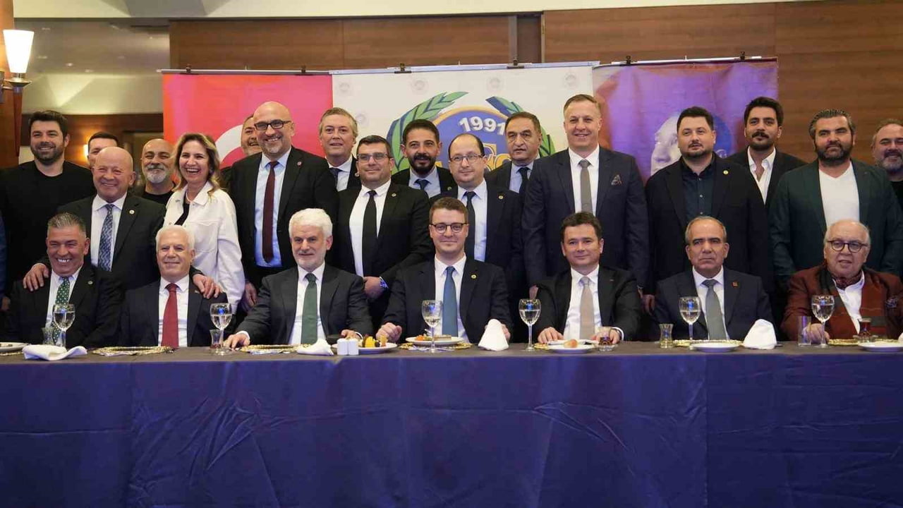 BURSA’NIN İLK ŞEHİR SEVDALILARI DERNEĞİ OLMA ÖZELLİĞİNİ TAŞIYAN BURSA FAN CLUB’IN 23. OLAĞAN GENEL...