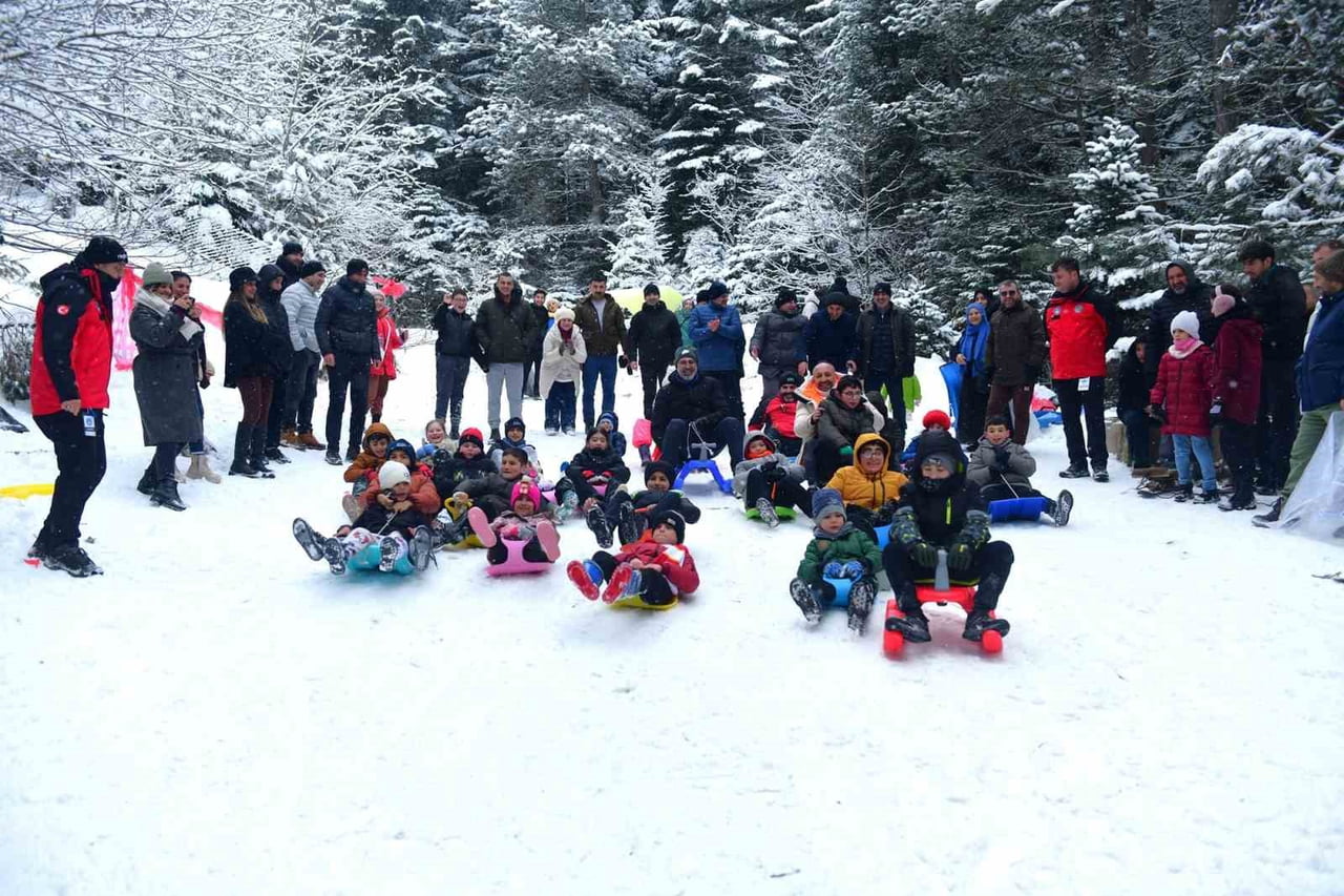 BURSA’NIN KESTEL İLÇESİNE BAĞLI ALAÇAM MAHALLESİ’NDE BU YIL İLK KEZ DÜZENLENEN ALAÇAM KAR...