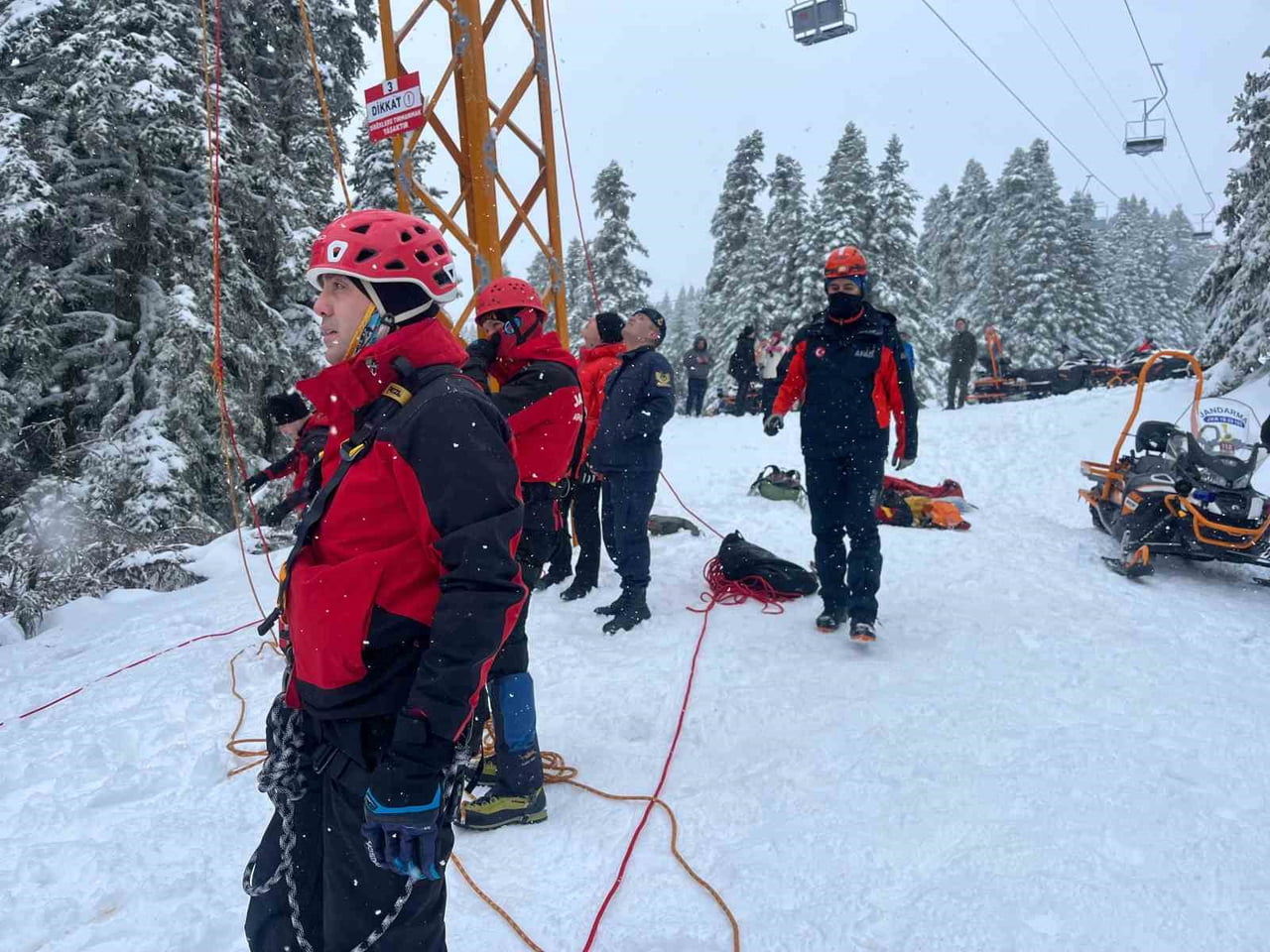 BURSA’NIN OSMANGAZİ İLÇESİNDE BULUNAN ULUDAĞ 1. OTELLER BÖLGESİ’NDE BUGÜN SAAT 11.08 SIRALARINDA...