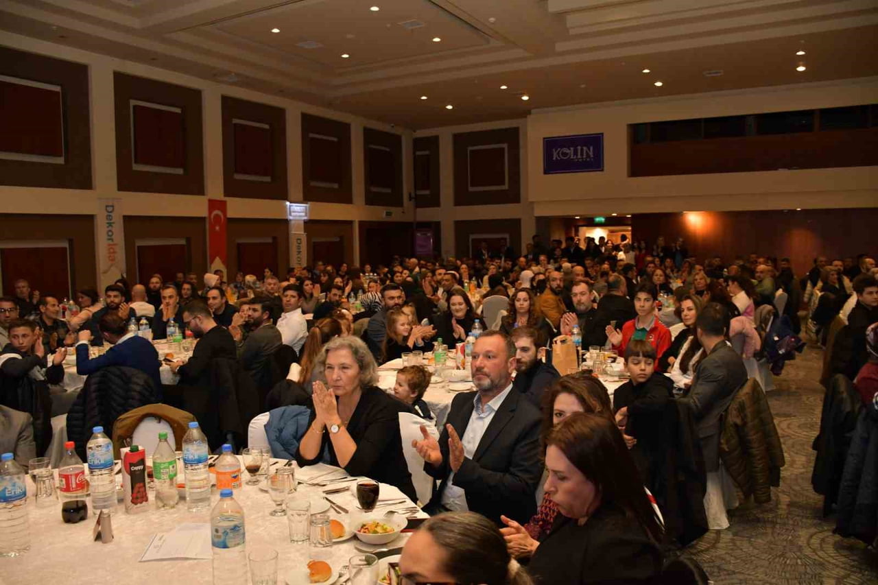 ÇANAKKALE MERKEZLİ İNŞAAT VE YAPI FİRMASI DEKORİDA, YENİ KURUMSAL VİZYONUNU VE GELECEK DÖNEM YOL...