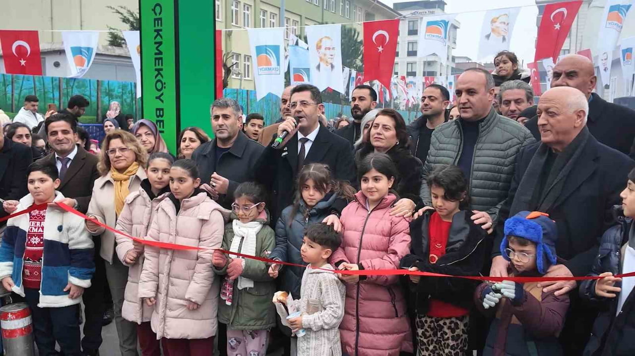 ÇEKMEKÖY BELEDİYESİ, ÇOCUKLARIN GÜVENLE OYNAYIP EĞLENİRKEN ÖĞRENEBİLECEĞİ ÖRNEK BİR PROJEYİ DAHA...