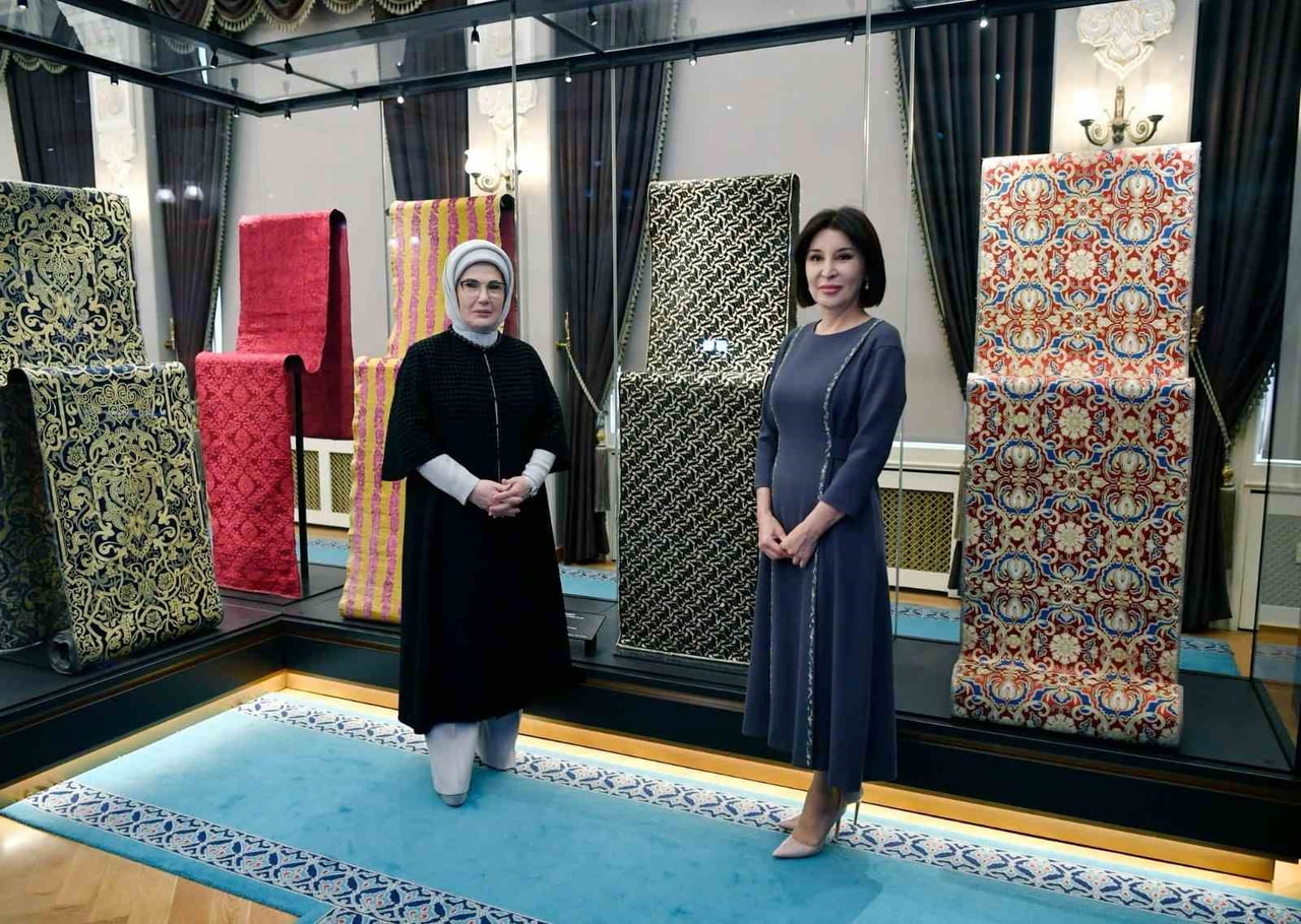 CUMHURBAŞKANI RECEP TAYYİP ERDOĞAN'IN EŞİ EMİNE ERDOĞAN, ÖZBEKİSTAN CUMHURBAŞKANI'NIN EŞİ ZİROAT...