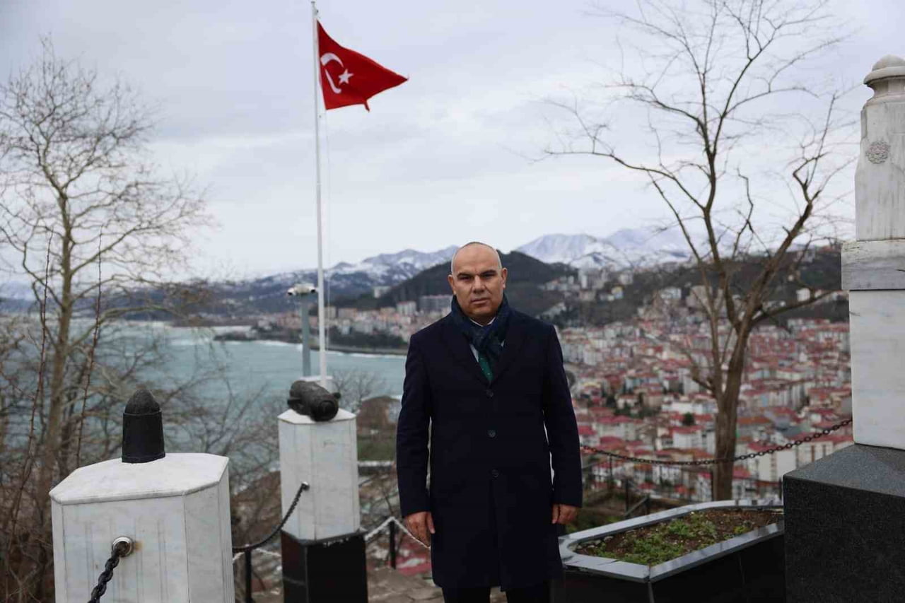 CUMHURBAŞKANLIĞI KARARNAMESİ İLE GİRESUN VALİLİĞİ GÖREVİNE ATANAN VALİ MUSTAFA KOÇ, GÖREVE...