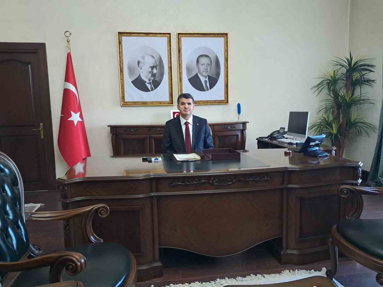 CUMHURBAŞKANLIĞI KARARNAMESİYLE SARIYER KAYMAKAMLIĞI GÖREVİNDEN KİLİS VALİLİĞİNE ATANAN ÖMER...