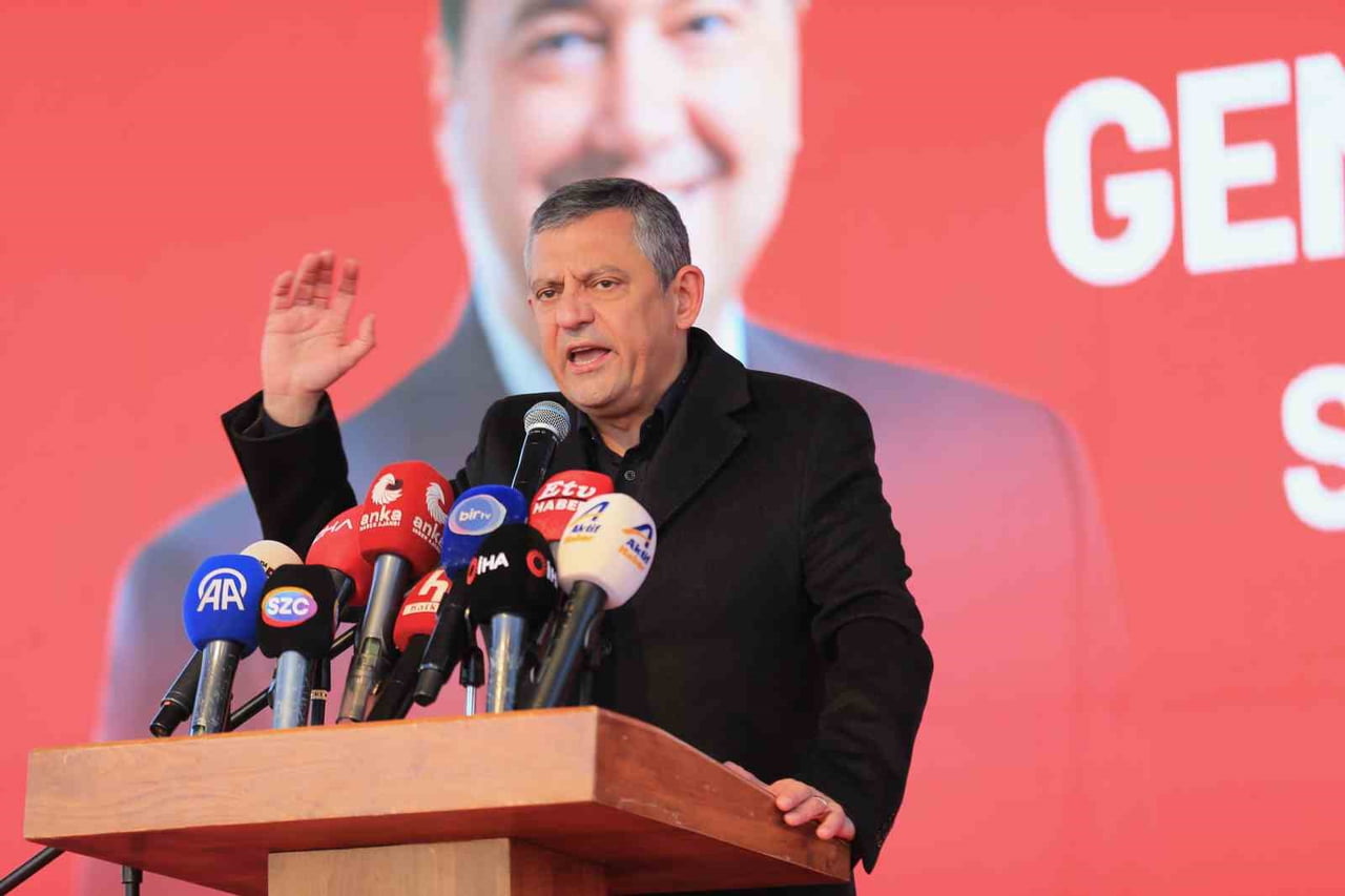 CUMHURİYET HALK PARTİSİ (CHP) GENEL BAŞKANI ÖZGÜR ÖZEL MANİSA BÜYÜKŞEHİR BELEDİYESİ TARAFINDAN...