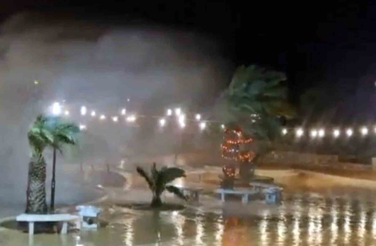 DATÇA’DA FIRTINA ETKİLİ OLDU