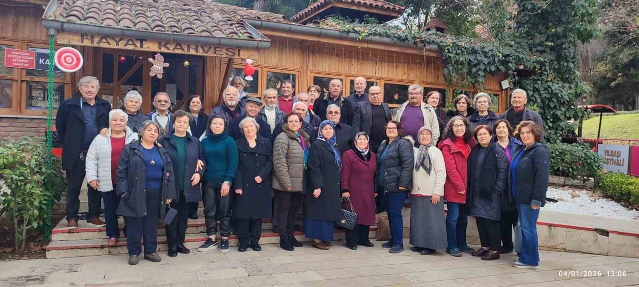 DENİZLİ’DE 1979-1980 DÖNEMİ ÇAL TİCARET LİSESİ MEZUNLARI, 45 YIL SONRA ÖĞRETMENLERİYLE DÜZENLENEN...