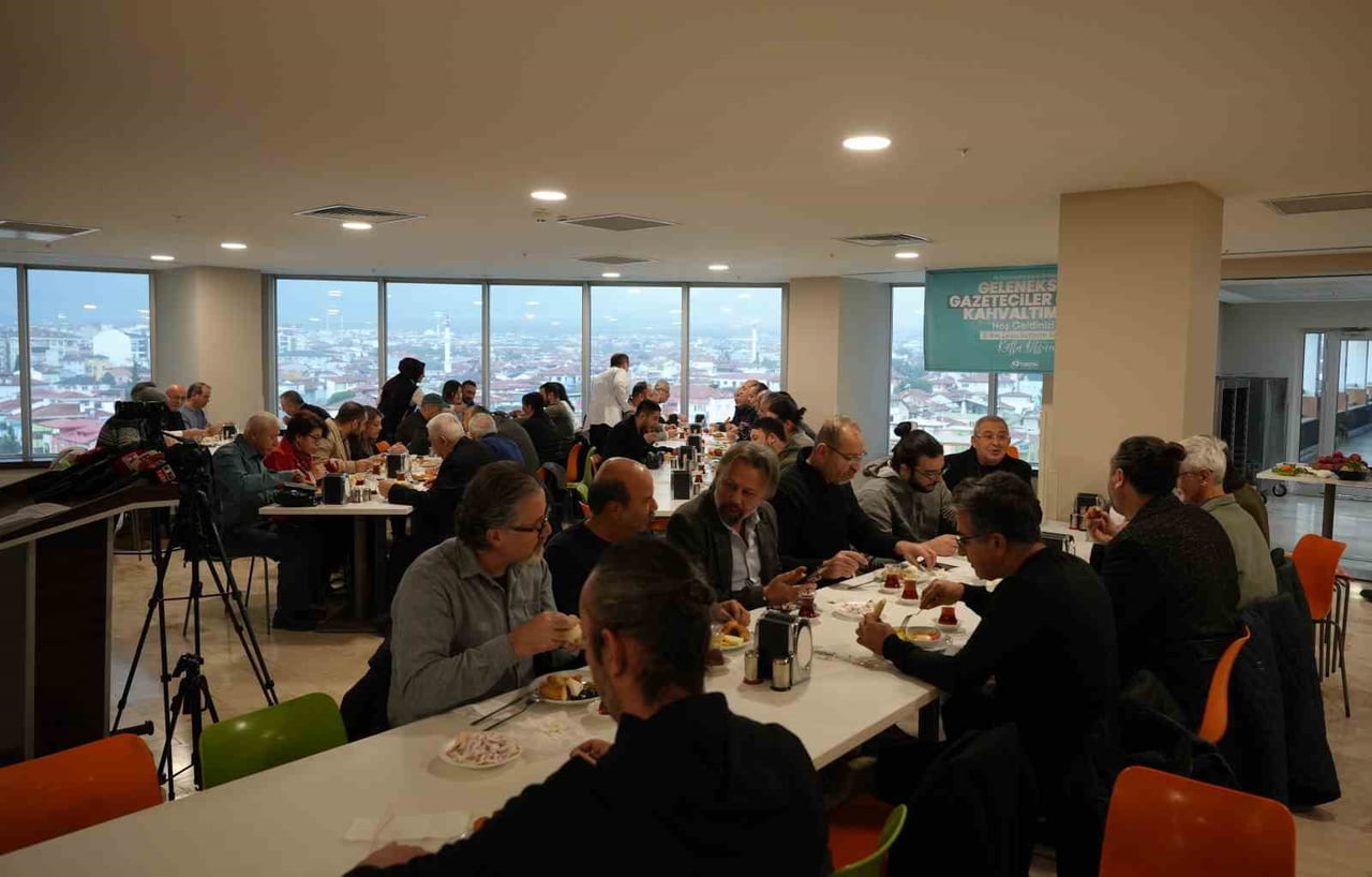 DENİZLİ’DE GÖREV YAPAN YEREL VE ULUSAL MEDYA KURULUŞU TEMSİLCİLERİ, 10 OCAK ÇALIŞAN GAZETECİLER...