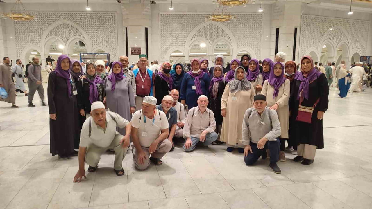 DENİZLİ İL MÜFTÜLÜĞÜ ORGANİZASYONUYLA KUTSAL TOPRAKLARDA BULUNAN VE REHBERLİĞİNİ CİHAN ŞAHAN’IN...