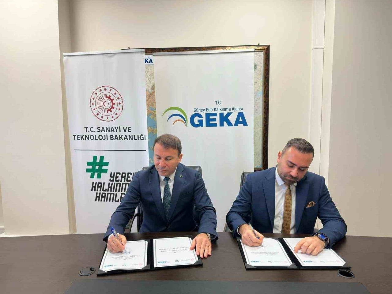 DENİZLİ TARIM VE ORMAN İL MÜDÜRLÜĞÜ TARAFINDAN HAZIRLANAN "GÜVENİLİR GIDA YOLCULUĞUNDA KADIN ELİ"...