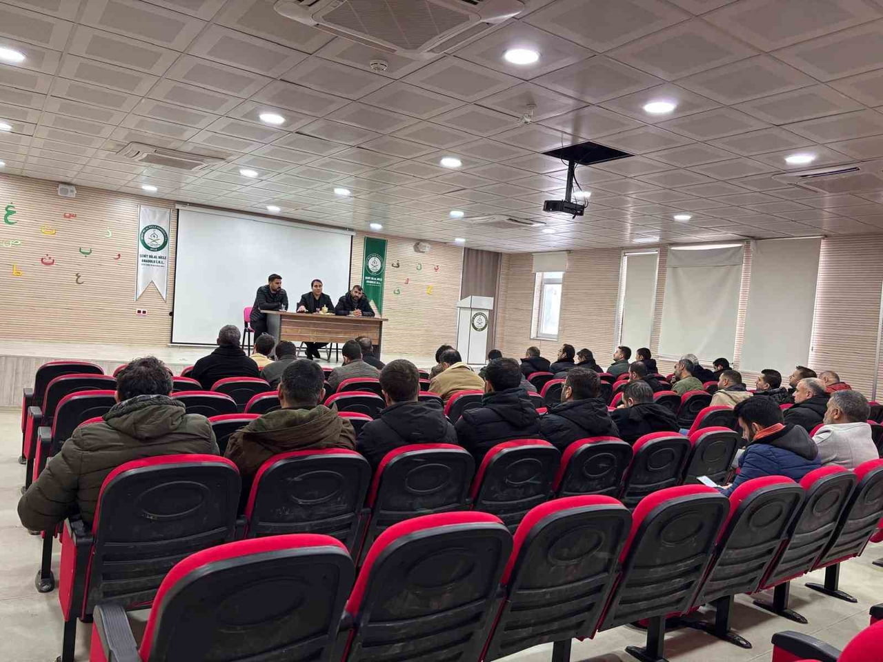 DİCLE İLÇE MİLLİ EĞİTİM MÜDÜRÜ MUSTAFA SABIR, EĞİTİM SÜREÇLERİNDE KOORDİNASYONUN VE ORTAK HAREKET...