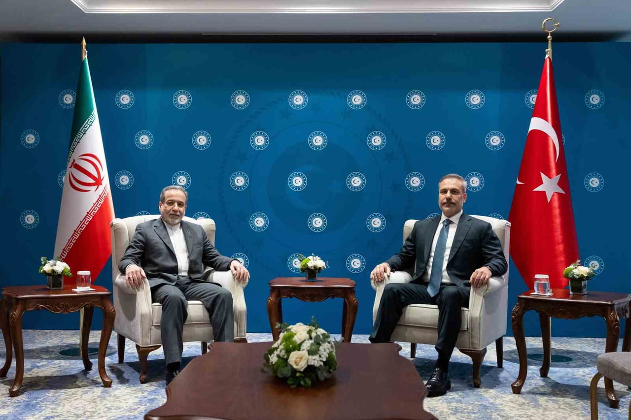 DIŞİŞLERİ BAKANI HAKAN FİDAN, İRAN DIŞİŞLERİ BAKANI ABBAS ARAKÇİ İLE İSTANBUL'DA BİR ARAYA...
