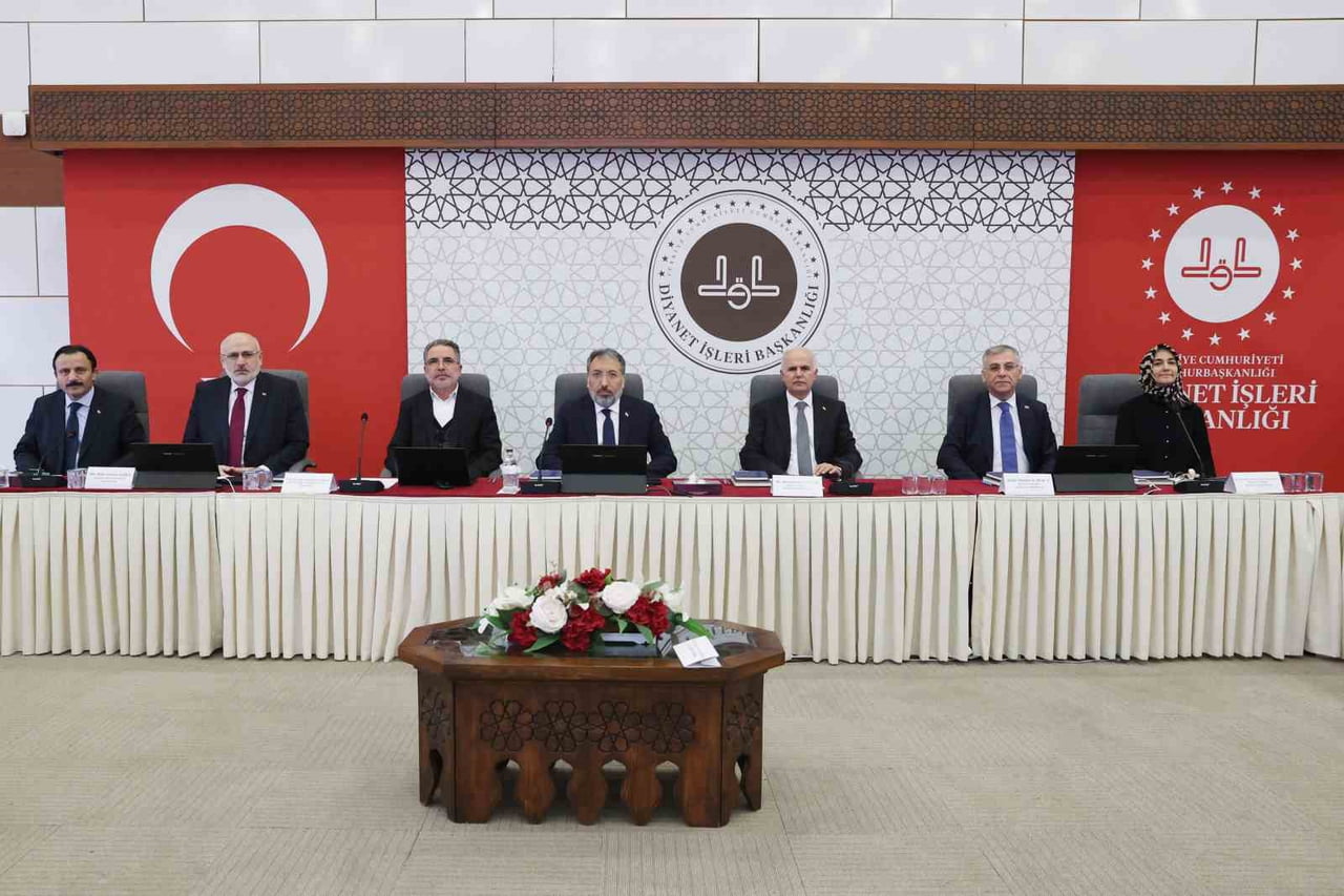 DİYANET İŞLERİ BAŞKANI SAFİ ARPAGUŞ, "ANKARA’DAKİ STRATEJİ, ANADOLU’DA PRATİĞE DÖNÜŞMÜYORSA...