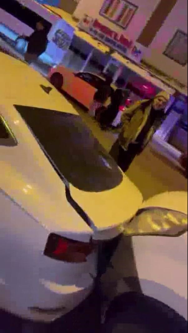 DİYARBAKIR’DA DÜN ALKOLLÜ İKİ SÜRÜCÜ KENTTE PANİĞE NEDEN OLDU. SÜRÜCÜLERDEN BİRİ POLİSTEN KAÇMAYA...